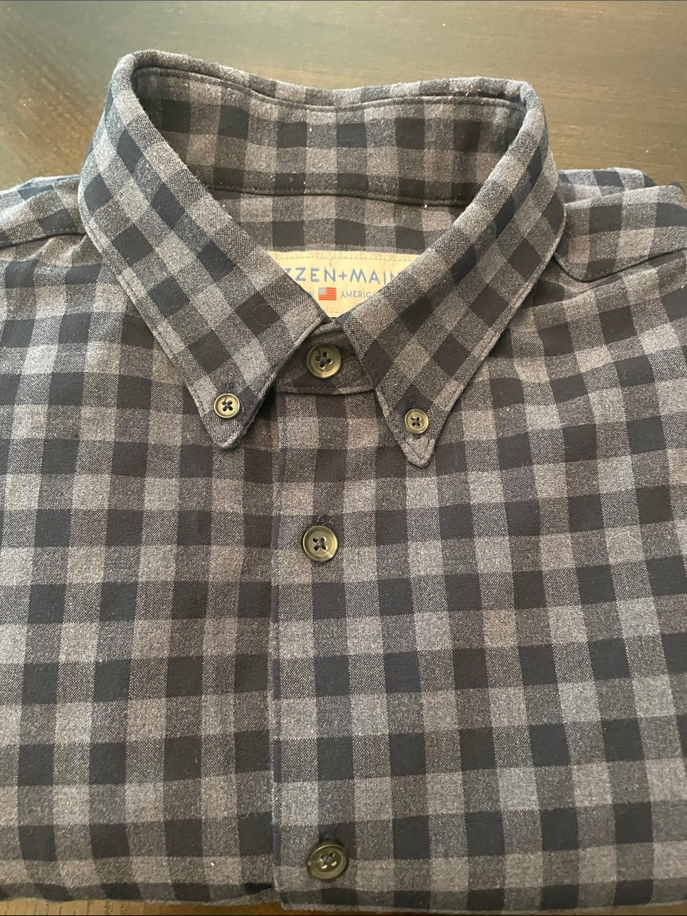 Mizzen+Main Black and Gray Check Flannel Trim Fit Button-Down Shirt Size Medium